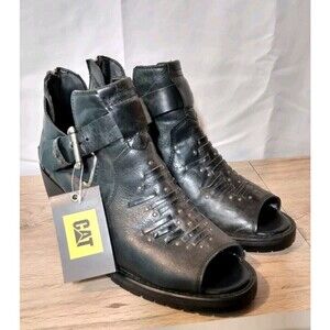 NWT Caterpillar Black Distressed Women Studded Leather boots‎ Size 9.5 new